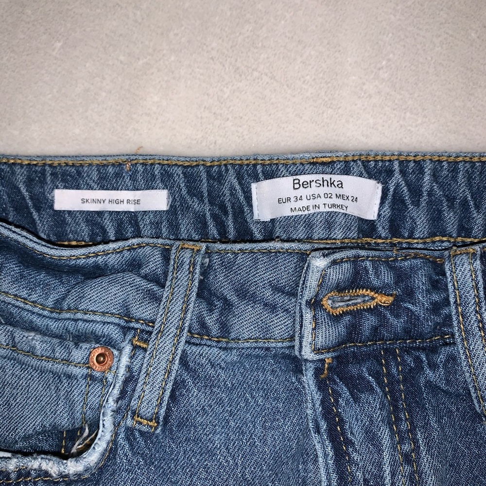 Bershka jeans size 2